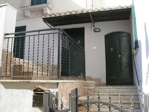 Semi-detached house in Torre de'Passeri
