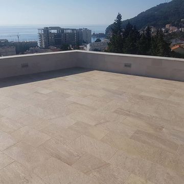 Penthouse in Petrovac