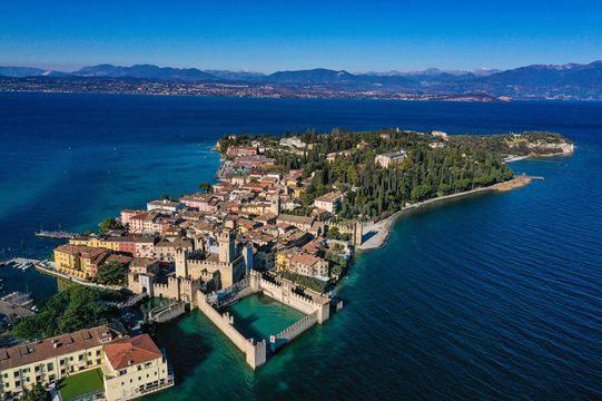 Land in Sirmione