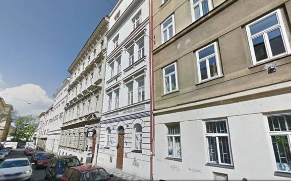 Apartment house in Prague 2
