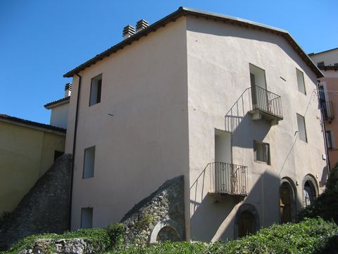 Semi-detached house in Bugnara