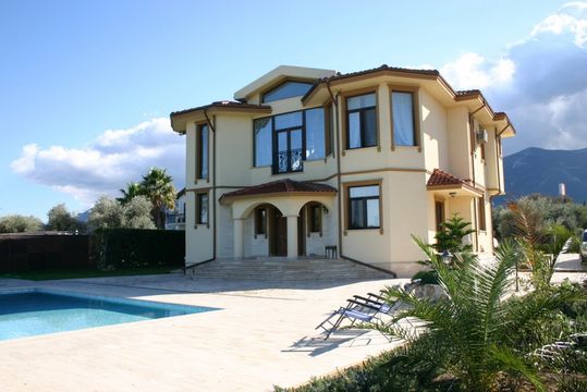 Villa in Kyrenia (Girne)