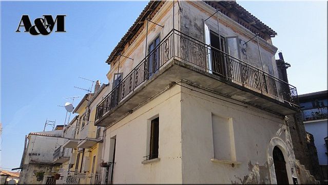 Detached house in Santa Maria del Cedro