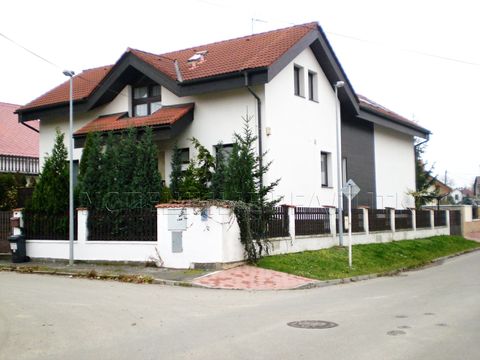 Detached house in Prague