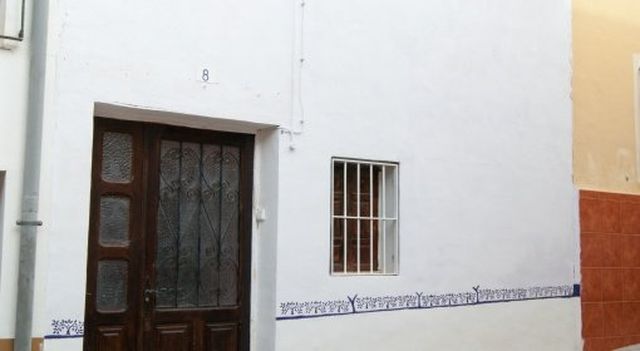 Townhouse in Almansa