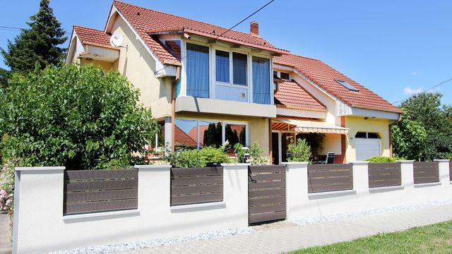 Detached house in Zalacsany