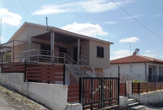 Detached house in Dilesi
