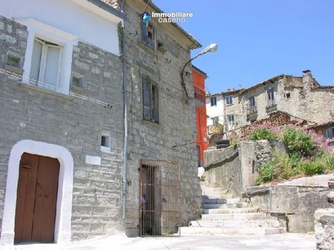 Townhouse in Castiglione Messer Marino