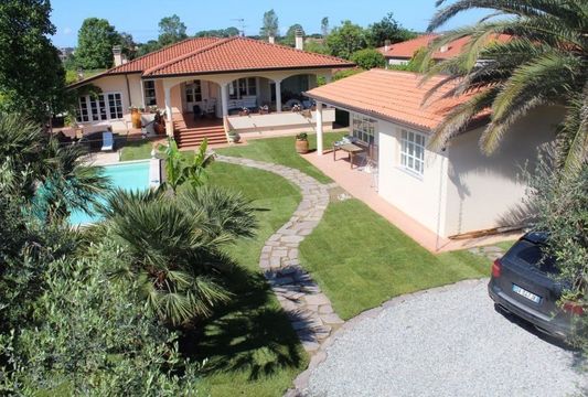 Villa in Lido di Camaiore