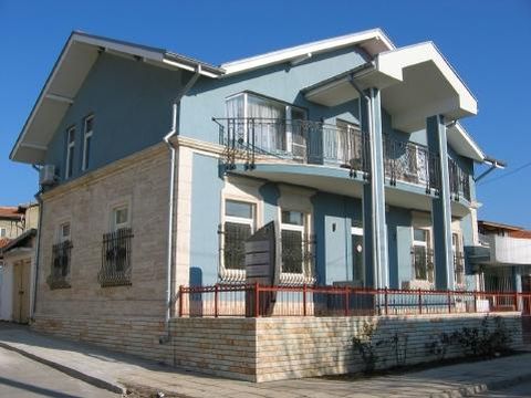 Detached house in Kavarna