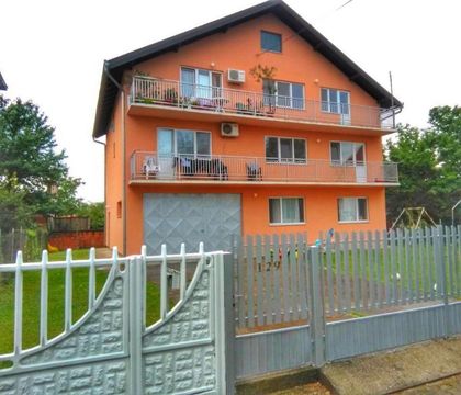 Apartment house in Inđija