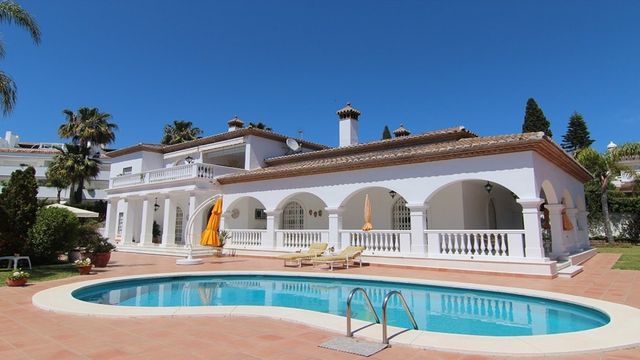 Villa in Bahia De Marbella