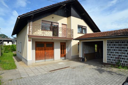 Detached house in Šiška