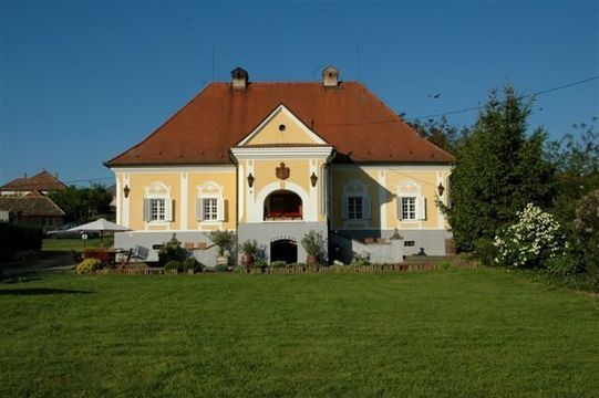 Villa in Legénd