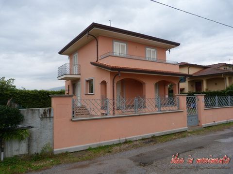 Villa in Lido di Camaiore