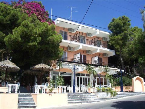 Hotel in Aegina