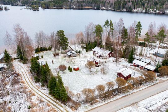 Cottage in Saaristenmäki