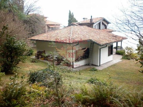Villa in Moltrasio