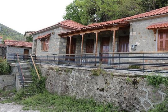 Detached house in Korinthos