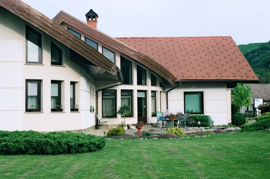 Villa in Kostanjevica-na-Krki