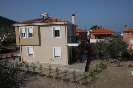 Detached house in Megalos Prinos