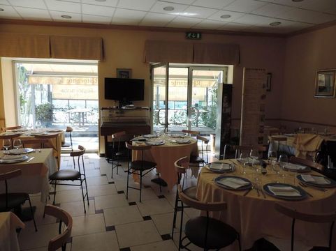 Restaurant / Cafe in San Remo