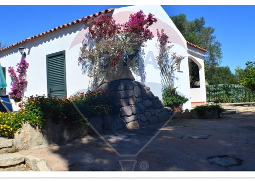 Detached house in Arzachena